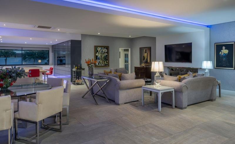 8 Bedroom Property for Sale in Somerset West Western Cape